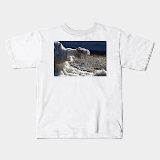 Melting Snow hidden dragon Kids T-Shirt